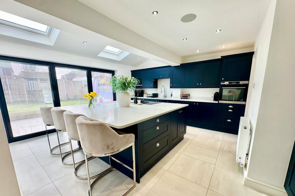 Kitchen Family Room