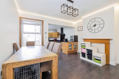 2 bedroom terraced house for sale, Holywell Road, Watford