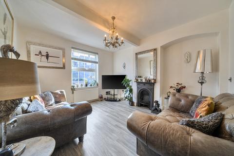 3 bedroom terraced house for sale, Shaw Road, Bromley