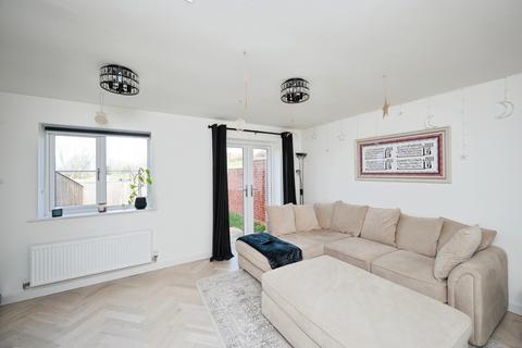 3 bedroom semi-detached house for sale, Sandy Grove, Mansfield, NG18