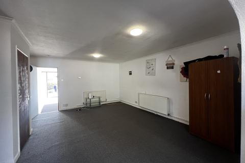 undefined, Maple Drive, BURGESS HILL