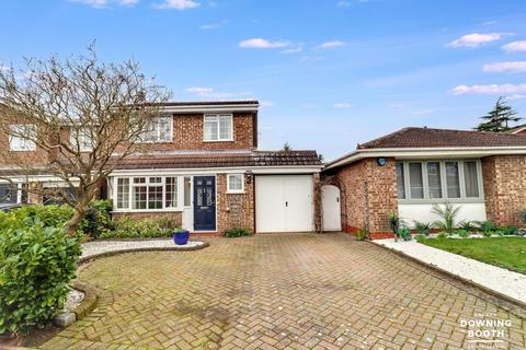 undefined, Yew Tree Avenue, Lichfield, WS14 9UA - No Upward Chain