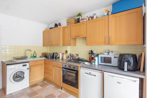 2 bedroom flat for sale, Jedburgh Street, London
