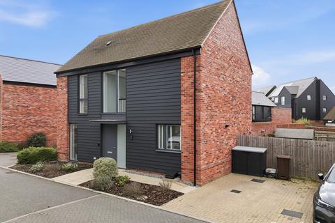 3 bedroom detached house for sale - Wentworth Road, Chelmsford Garden, CM3