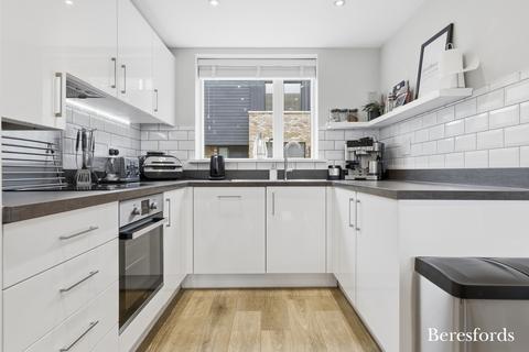 3 bedroom detached house for sale, Wentworth Road, Chelmsford Garden, CM3