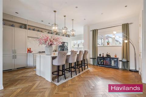 undefined, Brackendale, London