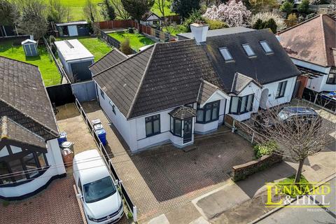 undefined, Laird Avenue, Grays RM16