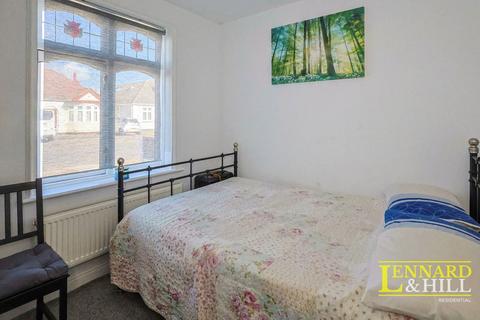 undefined, Laird Avenue, Grays RM16