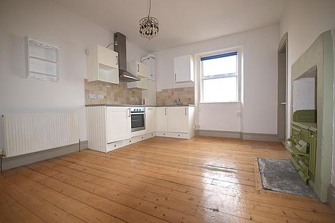1 bedroom apartment to rent, King Street, Flat 5, Crieff, Perthshire, PH7 3AX