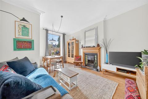 2 bedroom maisonette for sale, Addington Road, Finsbury Park