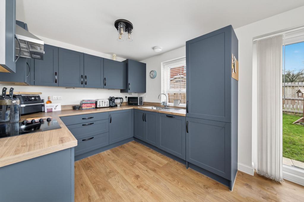 Dining kitchen