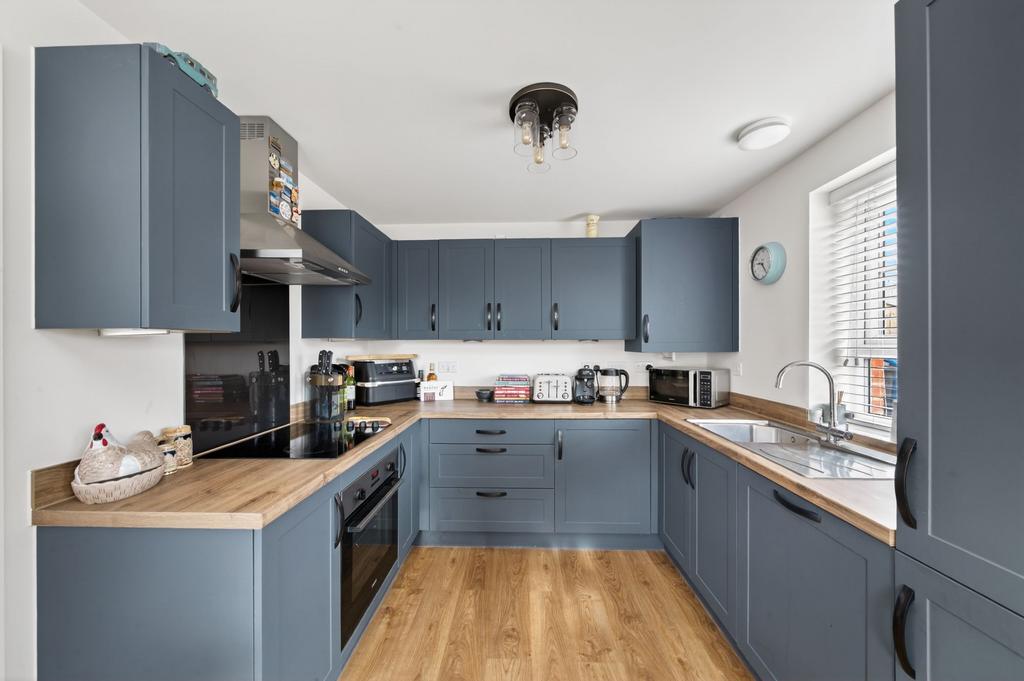 Dining kitchen
