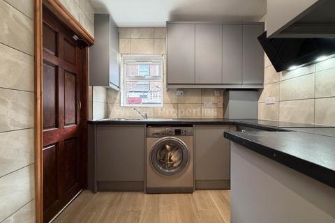 2 bedroom house to rent, Ealing Avenue, Manchester M14