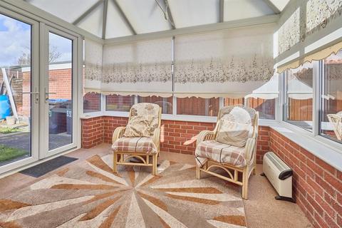2 bedroom detached bungalow for sale, The Ridgeway, Burbage, Hinckley