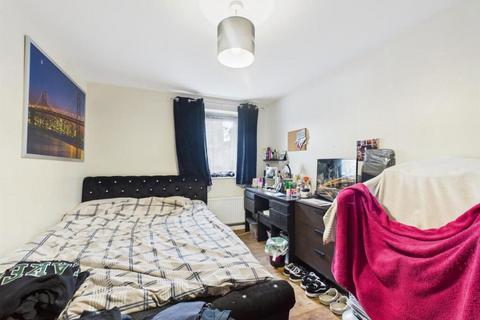 undefined, Birdwood Avenue, Dartford, DA1 5GB