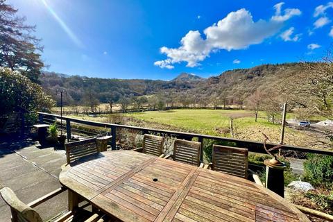 undefined, Capel Curig