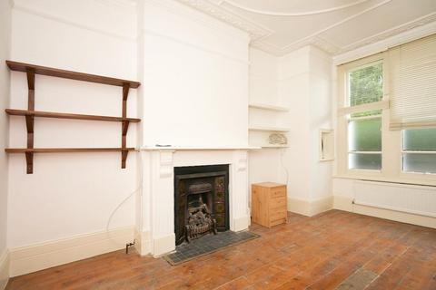 2 bedroom flat to rent, Narbonne Avenue, London, SW4