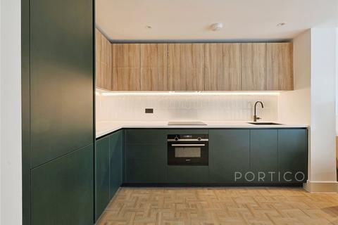 1 bedroom flat to rent, Monarch Square, London, SW11