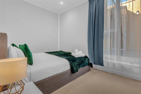 undefined, Balfour Road, Hounslow TW3