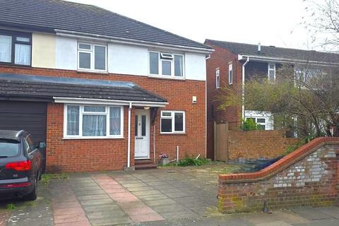 undefined, Nutfield Gardens, Northolt, Middlesex, UB5