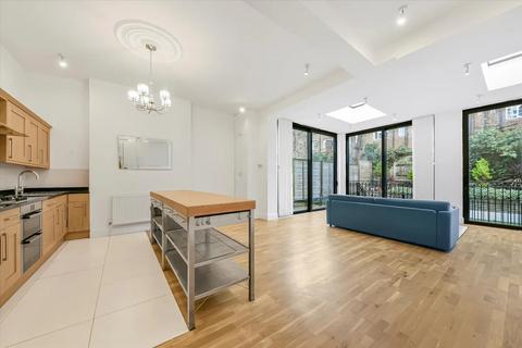 4 bedroom flat to rent, Glenilla Road, London NW3