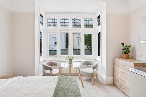 undefined, Belmont Road, Wallington SM6
