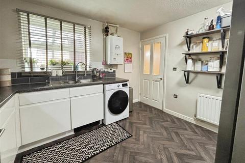 undefined, Stainton Close, Bradford BD6