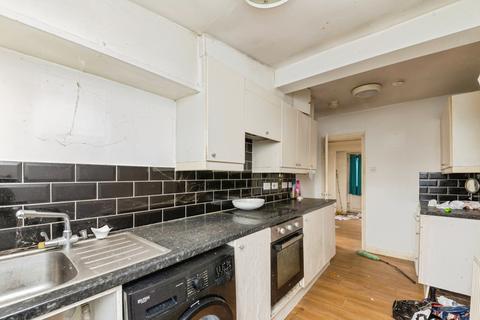 2 bedroom bungalow for sale, Colne Way, Point Clear Bay, Clacton-on-Sea, Essex, CO16