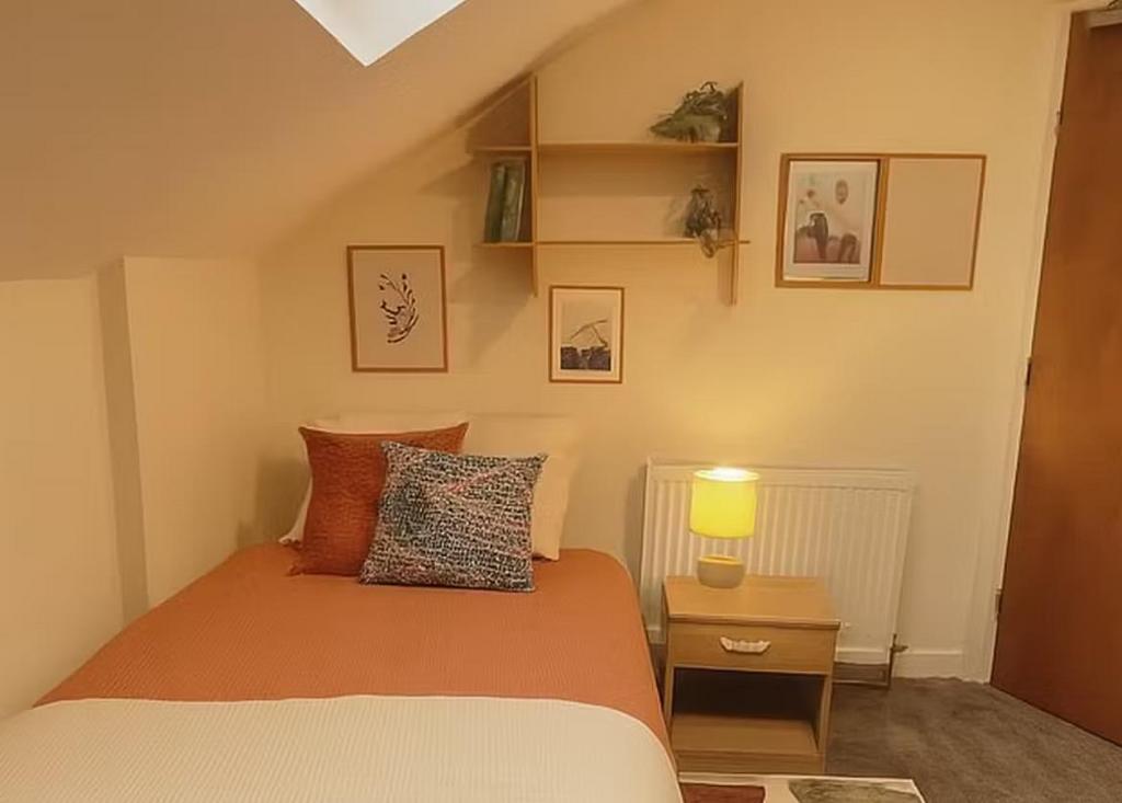 Bedroom 3.png