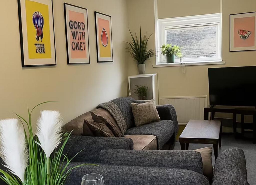 Sitting room.png