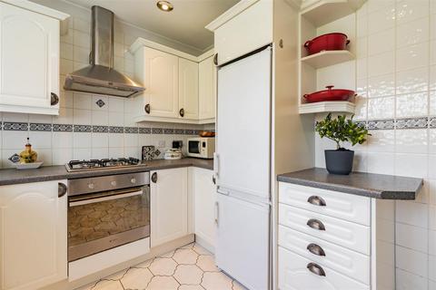 3 bedroom end of terrace house for sale, Ayelands, New Ash Green DA3