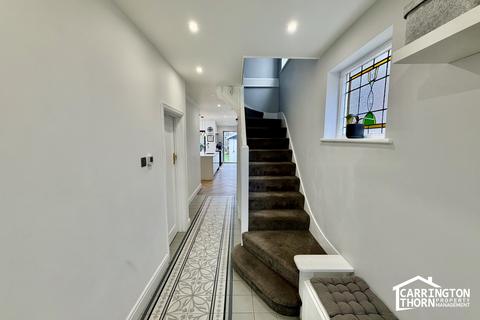undefined, Clarendon Road, Ealing, London, W5 1AA