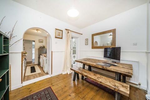 3 bedroom house for sale, Avenue Road, Kingston Upon Thames KT1