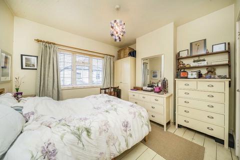 3 bedroom house for sale, Avenue Road, Kingston Upon Thames KT1