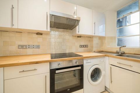 2 bedroom flat to rent, Shepherds Bush Road, London W6