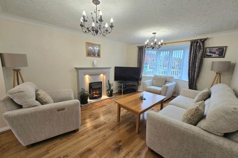 4 bedroom detached house for sale, Ysbryd-Y-Coed, Pen-Y-Fai, CF31