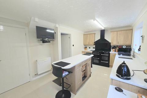 4 bedroom detached house for sale, Ysbryd-Y-Coed, Pen-Y-Fai, CF31