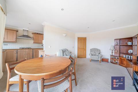 3 bedroom ground floor flat to rent, Rempstone Road, Swanage
