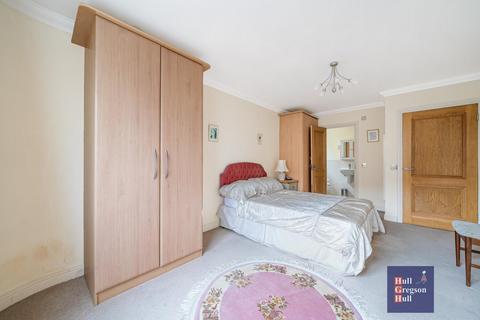 3 bedroom ground floor flat to rent, Rempstone Road, Swanage