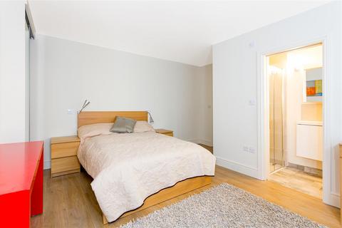 2 bedroom flat to rent, Belsize Road, South Hampstead NW6