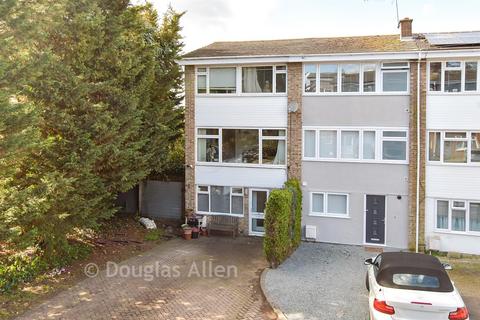 undefined, Petworth Way, Hornchurch RM12