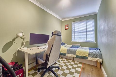 undefined, Trinity Court, Hinckley