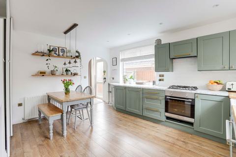 3 bedroom semi-detached house for sale, Myrtle Avenue, Nottingham NG10
