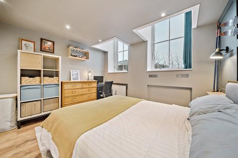 undefined, Giles Street, Edinburgh