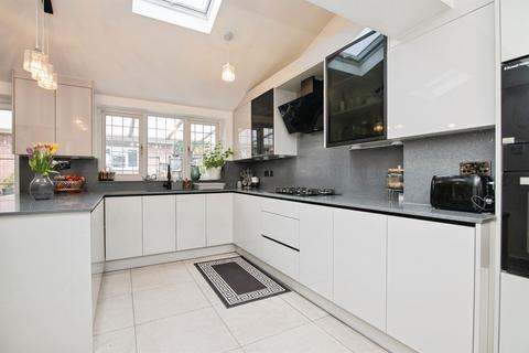 undefined, Wooding Crescent, Tipton