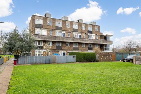 undefined, Chaucer Gardens, Sutton
