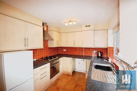 3 bedroom terraced house to rent, Maplin Drive, Salendine Nook, Huddersfield, HD3