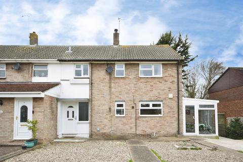 3 bedroom semi-detached house for sale, Meadgate Avenue, Great Baddow, CHELMSFORD