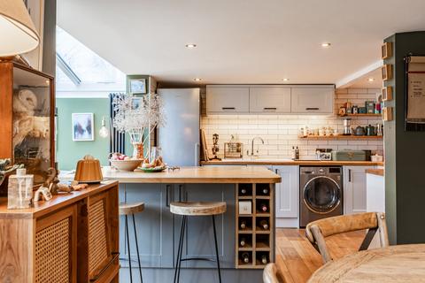 undefined, Quaint Cottage in Worstead