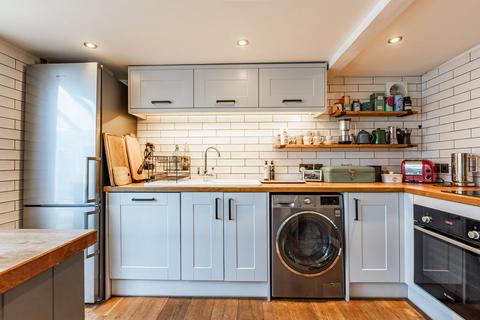undefined, Quaint Cottage in Worstead